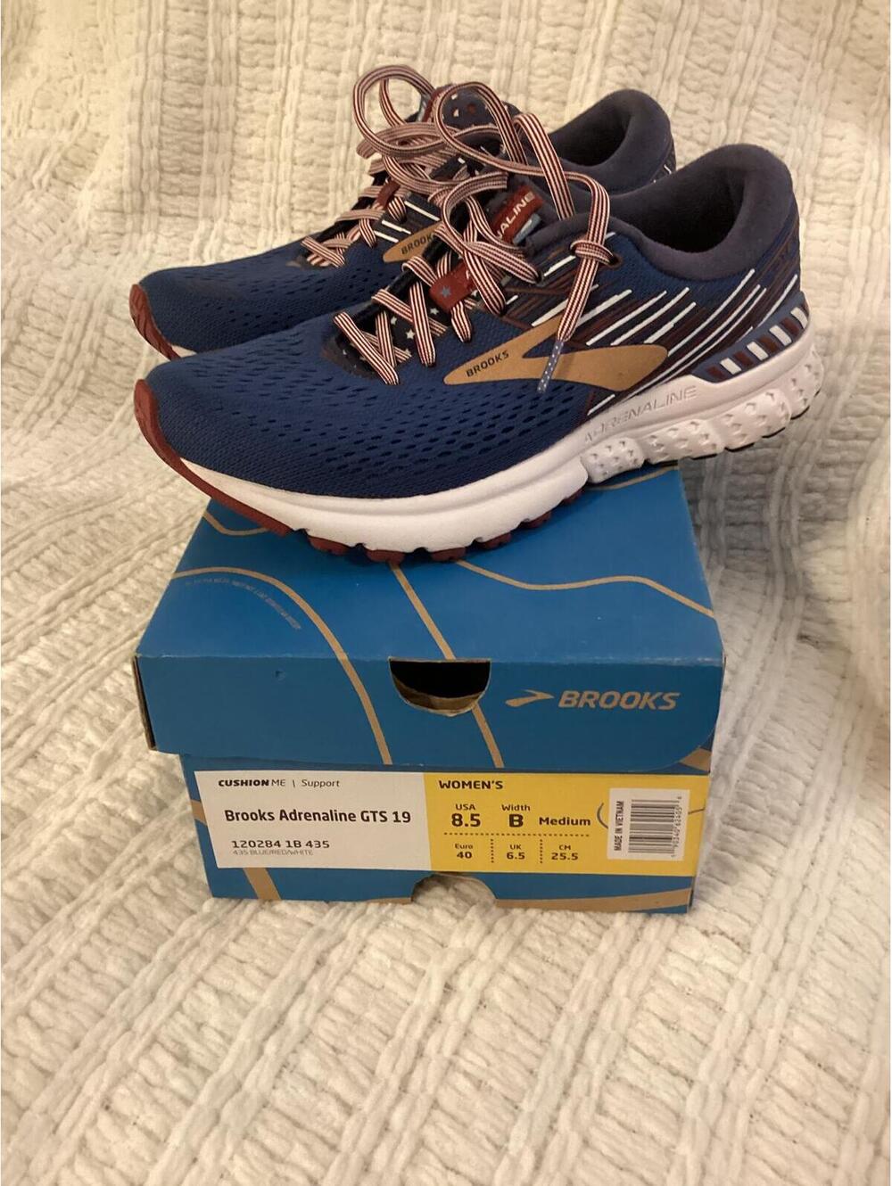 Brooks Adrenaline GTS 19 Limited Edition 4th of July Women’s Size 8.5
